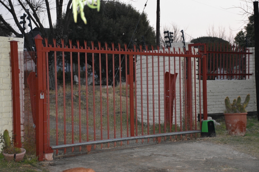 4 Bedroom Property for Sale in Rouxville Free State